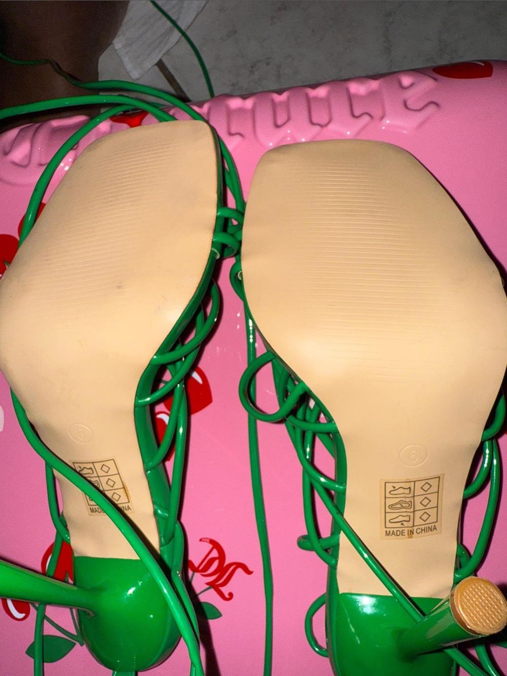 PrettyLittleThing Green Lace-Up Strappy Sandals - Picture 3 of 4